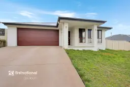 40 Kidd Circuit, Goulburn