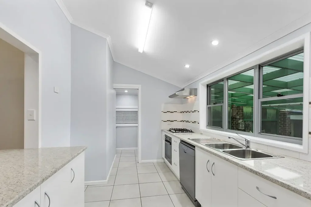 9 Arthur Street, Thirroul, NSW 2515, 4 Bedrooms, 2 Bathrooms, House