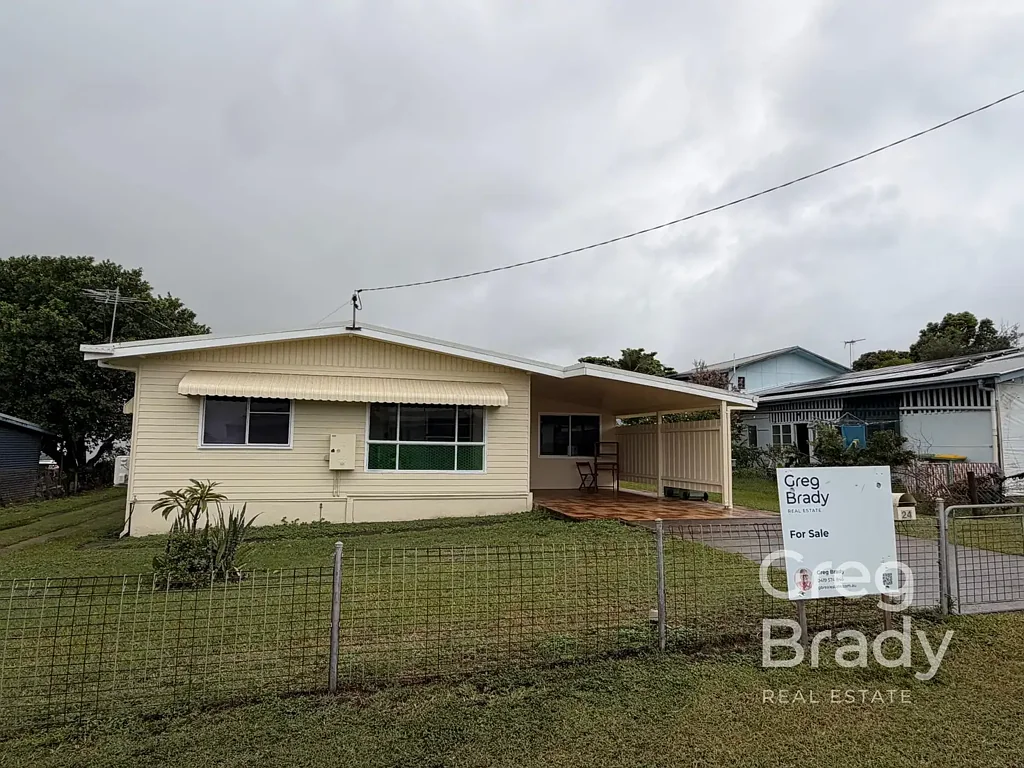 24 Place Avenue, Sarina, QLD 4737