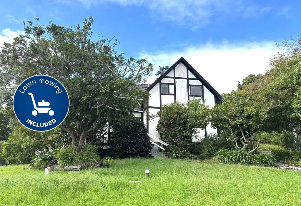 4-Bedroom Family Retreat in the Heart of Flat Bush