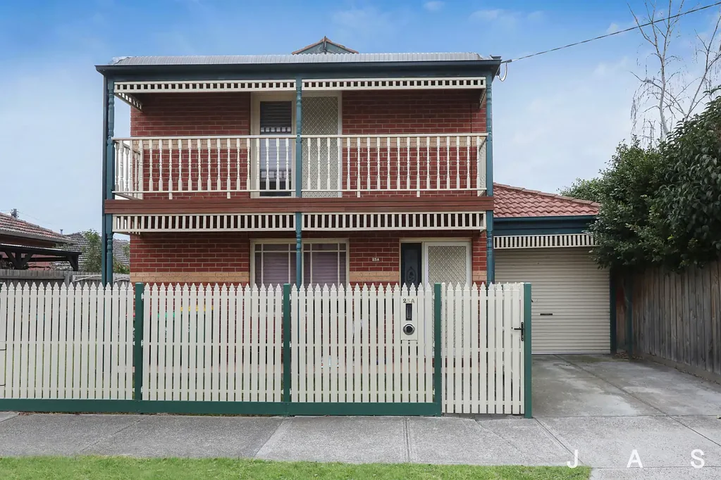 Home Near Yarraville Village