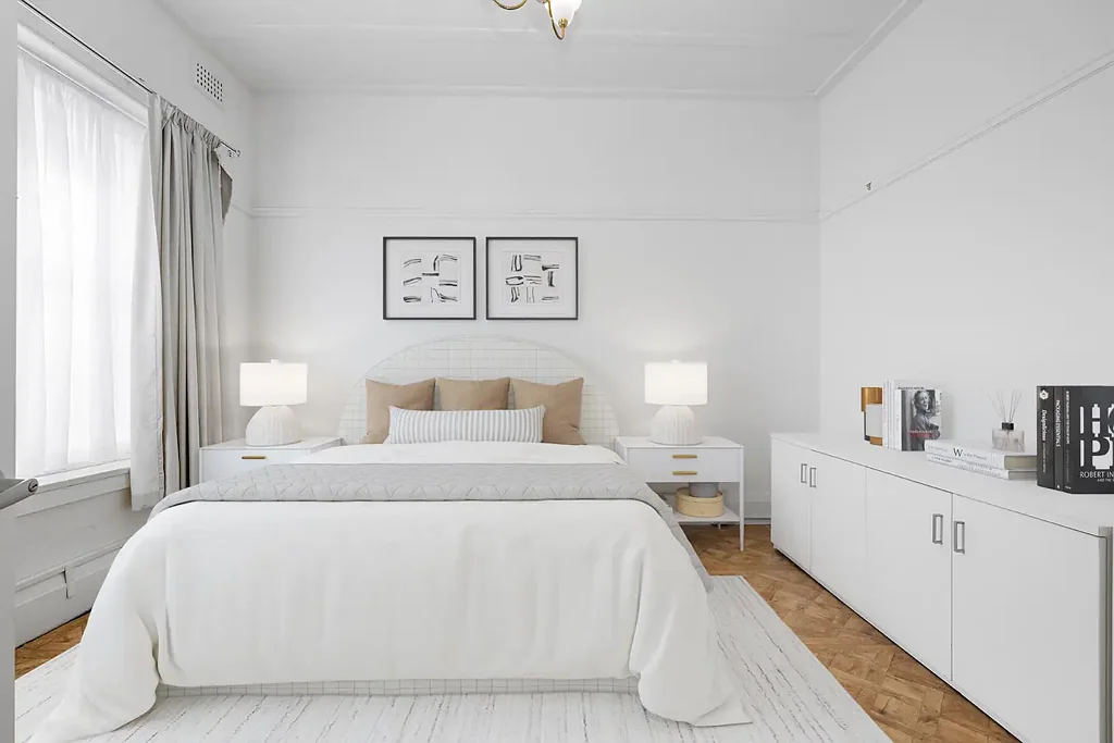 Potts Point 1房 卓越的82平方米住宅，带独立入口和额外阁楼工作室，Potts Point 黄金地段 | 位于当地餐厅上方 - 住宅/商业混合分区 Exceptional 82sqm Residence with Private Entry & Bonus Attic Studio Prime Potts Point Location | Above Local Restaurant-Zoned residential/ commercial