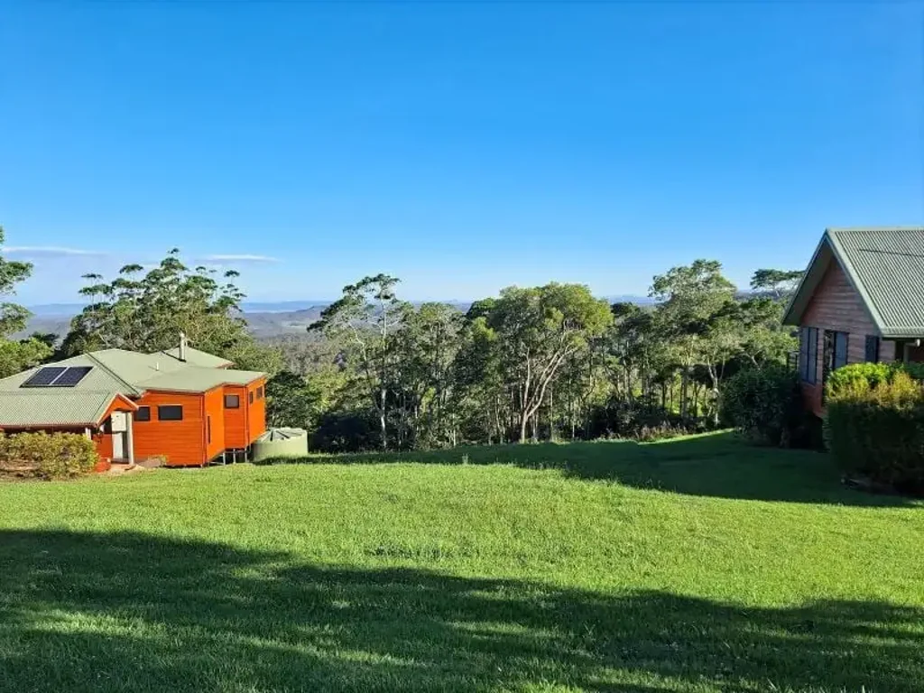 Ravensbourne  Privacy and Peace at the Hillside Estate Ravensbourne