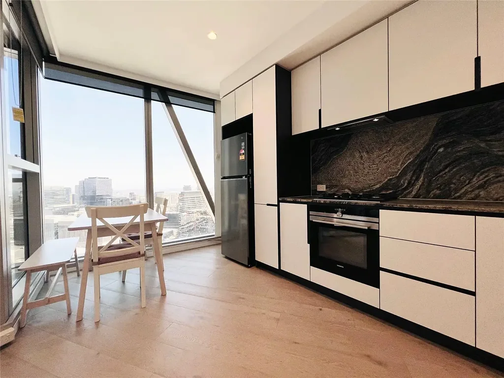 LUXURY FURNISHED 2 bedrooms apartment