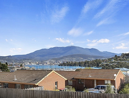 13/9 Alma Street, Bellerive, Hobart, 2房, 1浴, Apartment