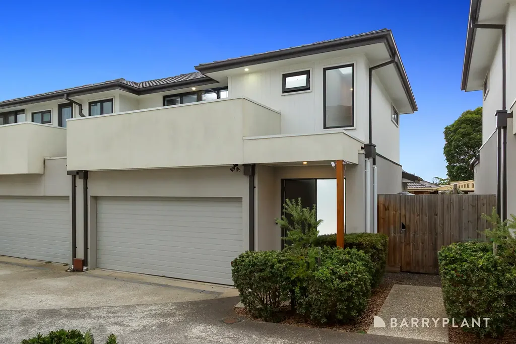 Ferntree Gully 3 Bedroom Stylish Low-Maintenance Living.