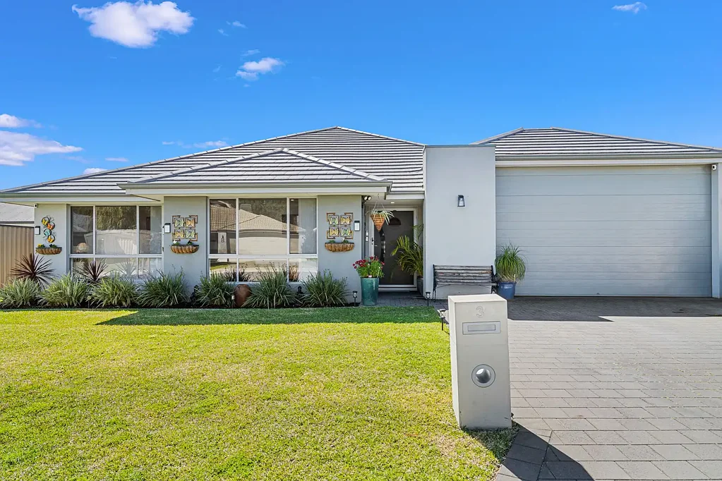 3 Peavey Road, Whitby, WA 6123