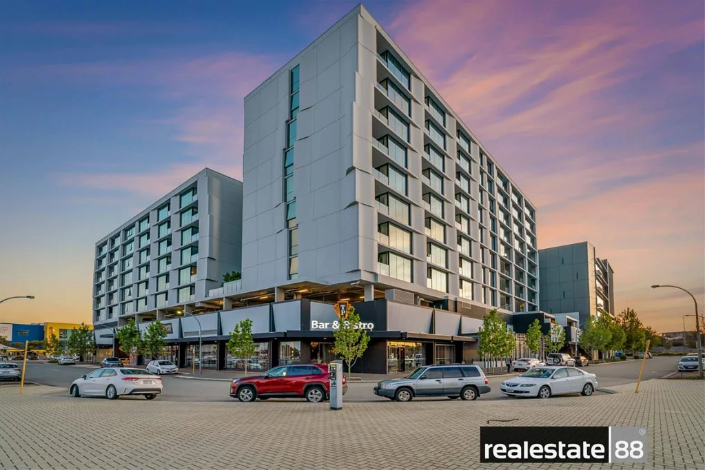 607/8 Tassels Place, Innaloo, WA 6018