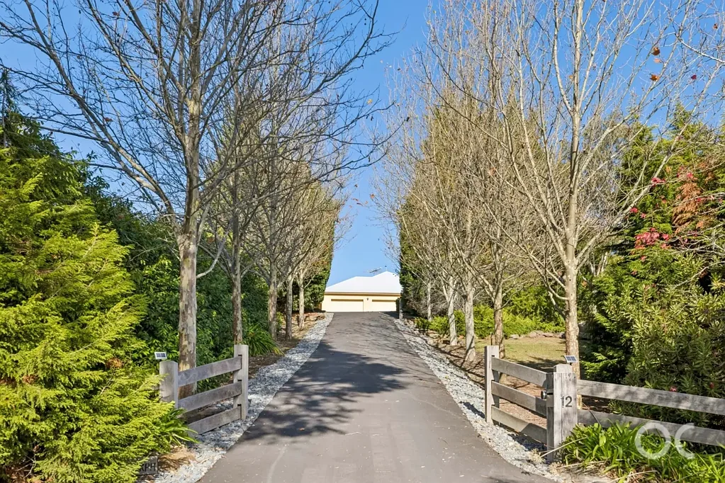 Mount Barker 4Kwarto A one-acre escape with studio, serious shedding and room to roam free