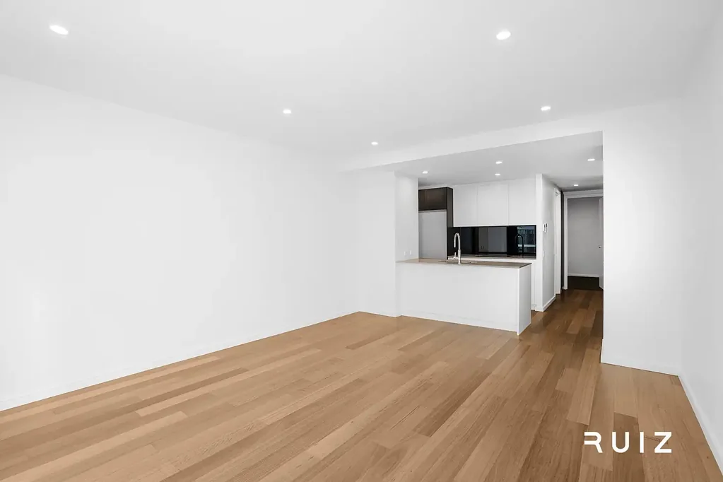 Ground Floor 1-Bedroom Apartment in the Heart of the CBD