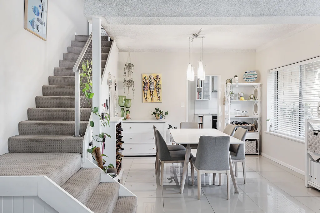 West Beach 2房  Released To The Market  - 300m from the Beach