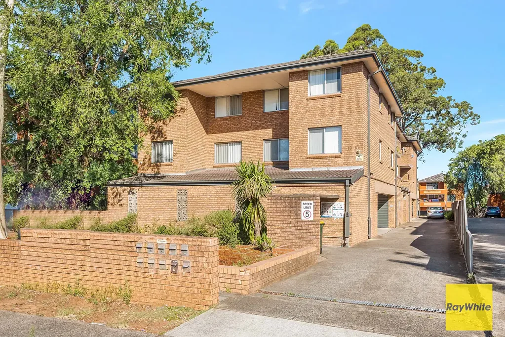 2/13-15 Lackey Street, Fairfield, NSW 2165