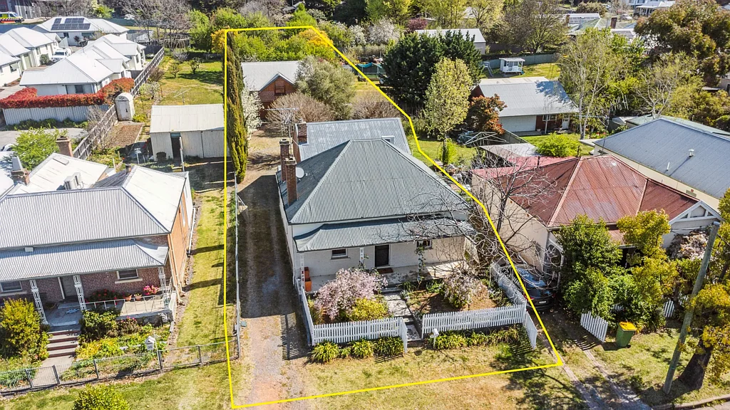 33 Dutton Street, Yass, NSW 2582