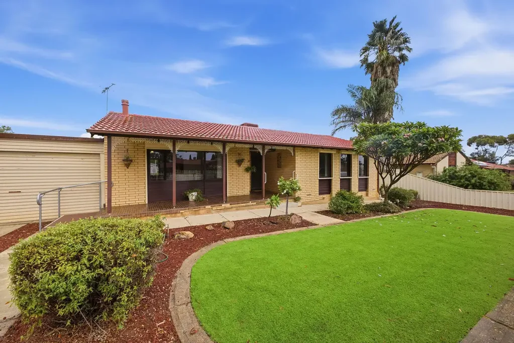3 Aruma Crescent, Munno Para, SA 5115