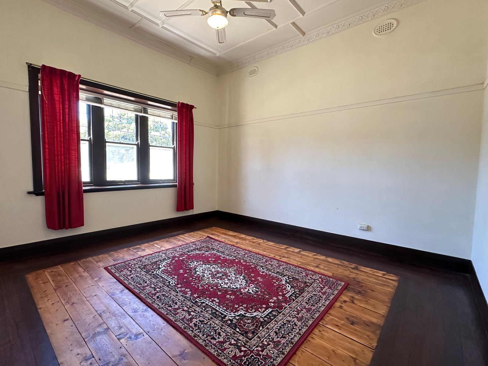 5 OUTTRIM ST, MARYBOROUGH VIC 3465, 0 ห้องนอน, 0 ห้องน้ำ, House