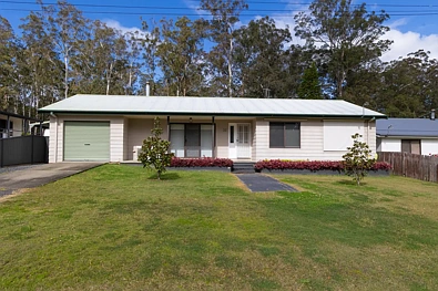 22 Abbott Street, Nabiac, NSW 2312, 4 slaapkamers, 2 badkamers, House