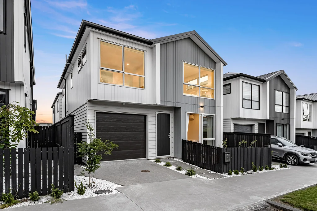 Hobsonville 3 Slaapkamer Perfect Family Living - Standalone & Move-In Ready