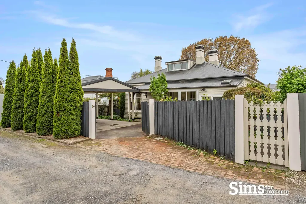East Launceston 3ਬੈੱਡਰੂਮ Timeless Character in The Heart of East Launceston