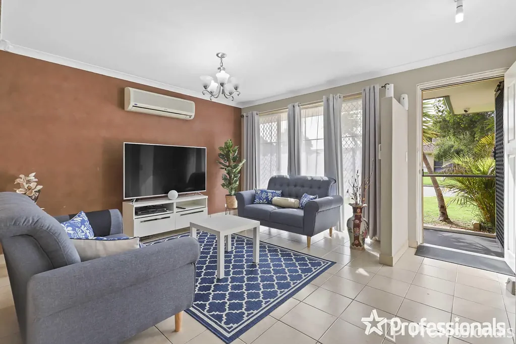 Entertain, Relax & Enjoy - Spacious 4 Bedroom Family Home