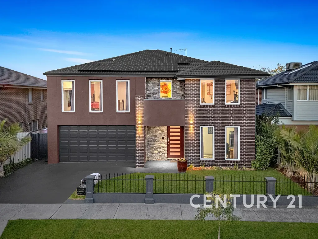 Keysborough 5房 Burbank精筑住宅 38平米阔绰空间 双层布局现代高效 顶级学校环绕 购物中心便捷 太阳能节能环保 双层玻璃降噪舒适 Luxury Family Living in Prime Keysborough!