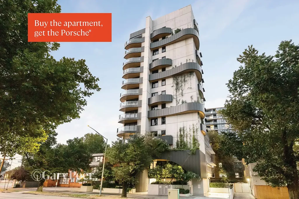 Melbourne 4Phòng ngủ Luxurious apartment and a Porsche* – the ultimate lifestyle