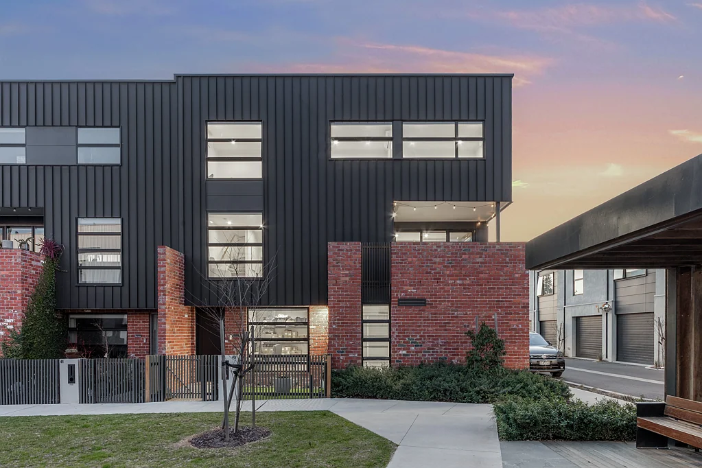 43 Deakin Avenue, Altona North, VIC 3025