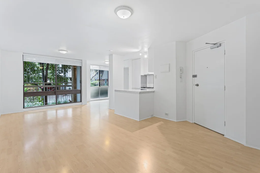 Ground Floor Unit with Secure Parking