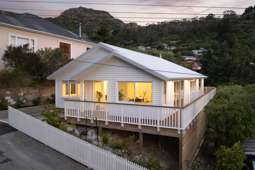 84 Oxford Street, Lyttelton