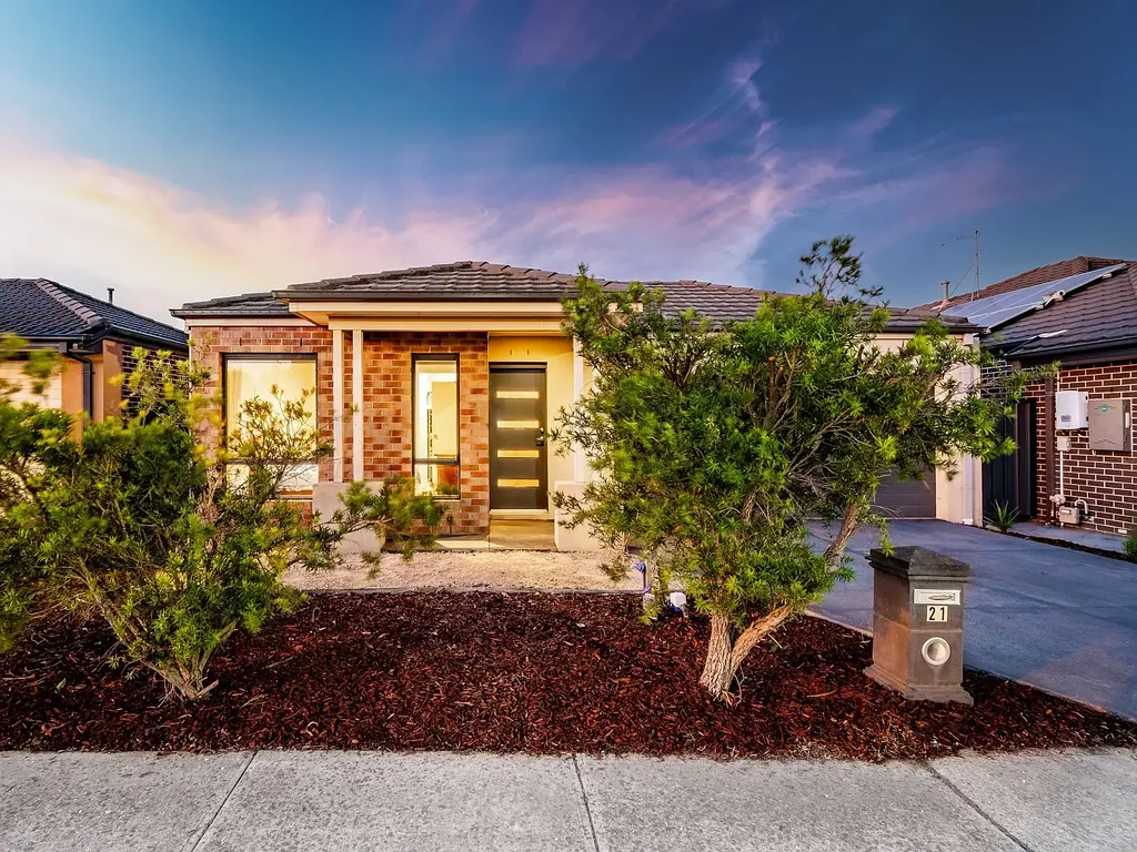 Clyde North 4Habitaciones Immaculate Family Home in Prime Location – A Rare Opportunity!