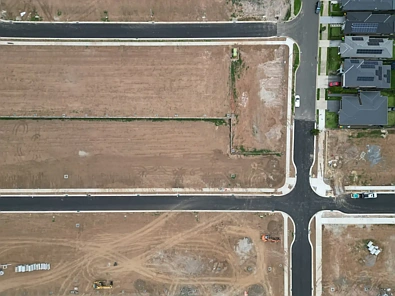 Oran Park Oran Park投资良机 250-450平米土地 快速市场增长 近学校公园 邻地铁机场 Location Location!