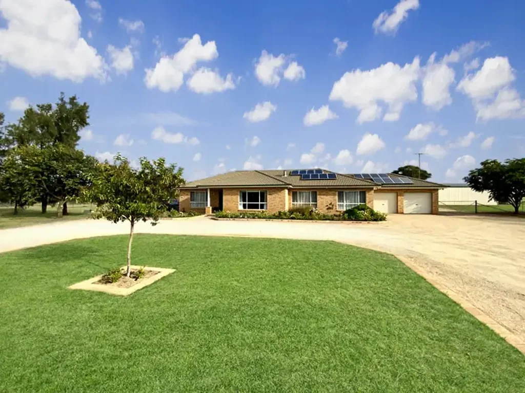 8 School Road, Forbes, NSW 2871