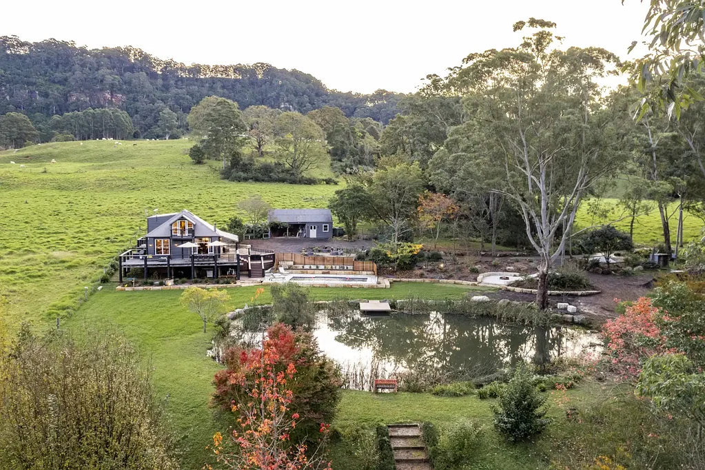 Kangaroo Valley 4Kwarto 'Aminya" A Story-Rich Sanctuary of Timber, Water and Light