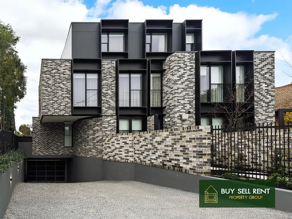 Brand New Built Townhouse—Luxury Redefined in Hawthorn East