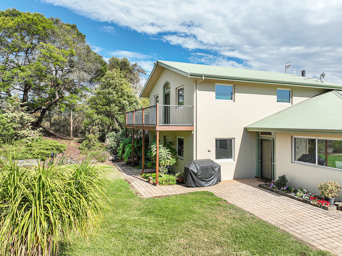 981 CORANGAMITE LAKE RD, CORAGULAC VIC 3249, 0房, 0浴, Lifestyle Property