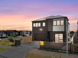 5 Ridgehill Rise, Flat Bush