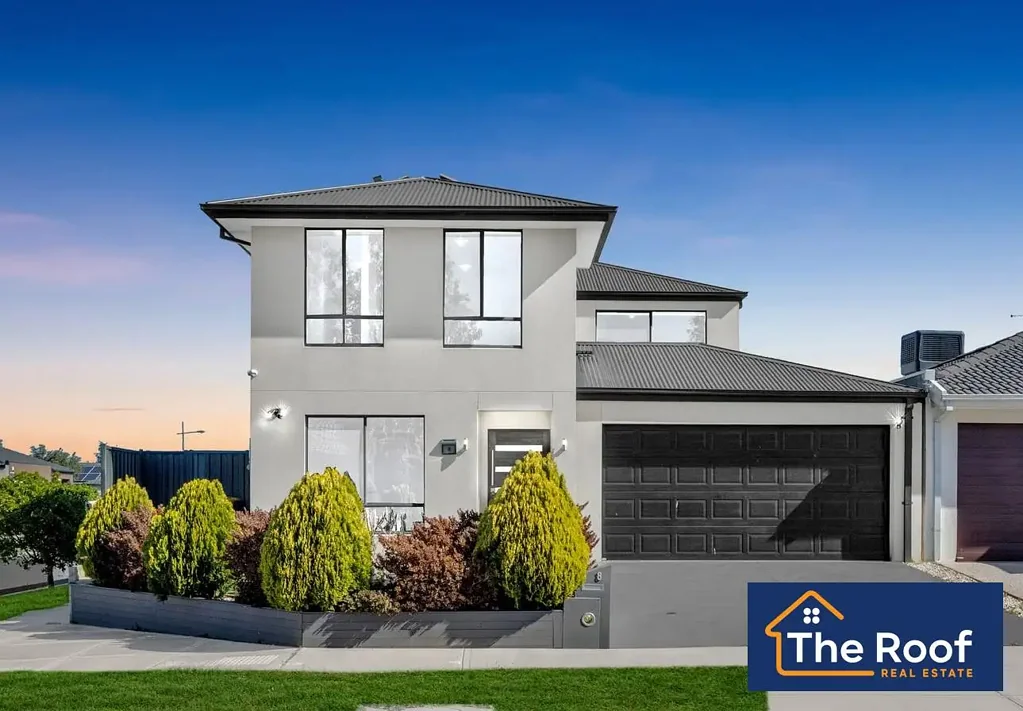 !! Stunning Double Story Home for rent in Heartland Estate of Tarneit !!
