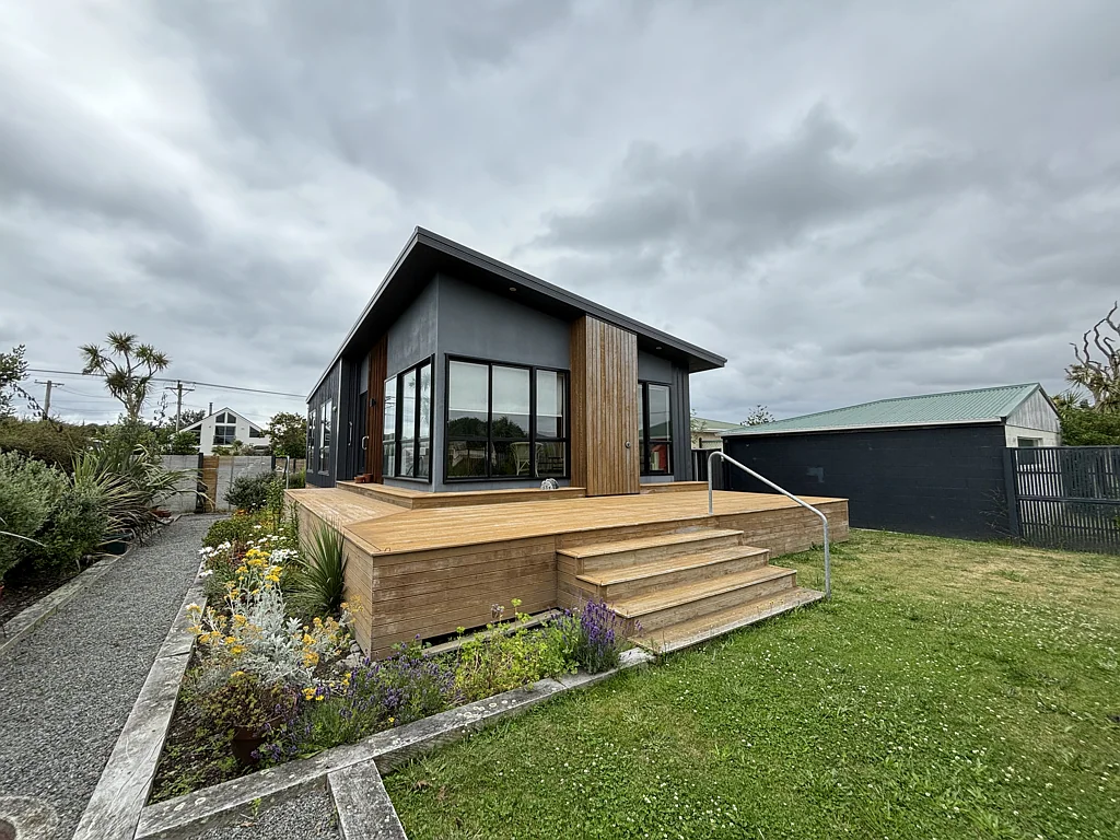 4 Rocking Horse Road, Southshore