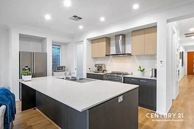 13 Yanada Street, Rouse Hill, NSW 2155, 3 slaapkamers, 2 badkamers, House