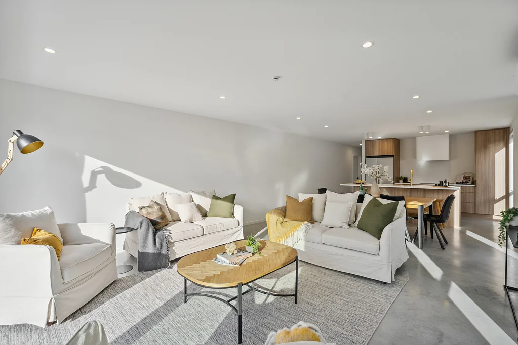 Jacks Point 6房  Modern Home & Income – 4 Bed + 2 Bed Flat