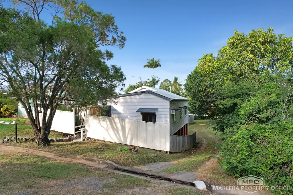 19 Pares Street, Mareeba, QLD 4880