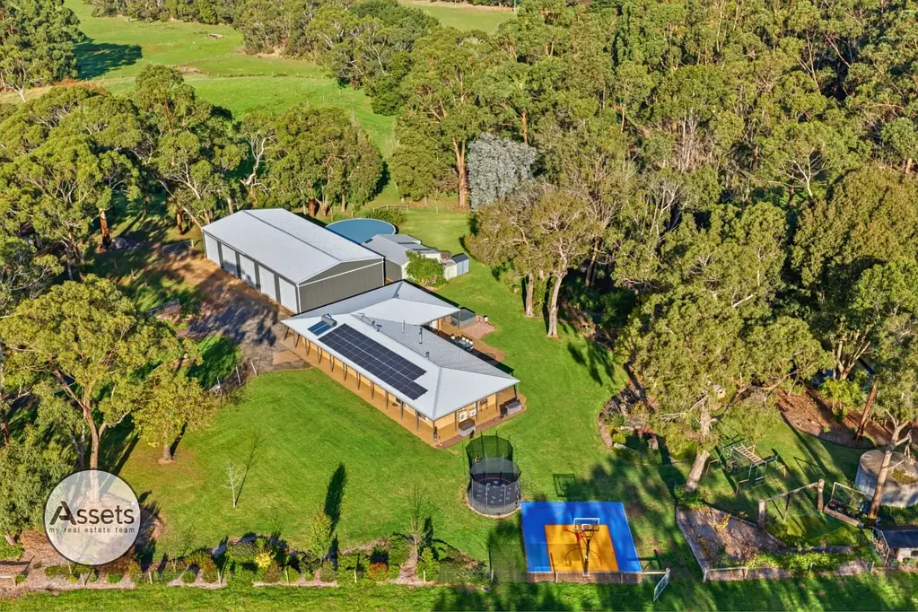 Portland 4غرفة نوم 11.3 Acres of Private Family Living