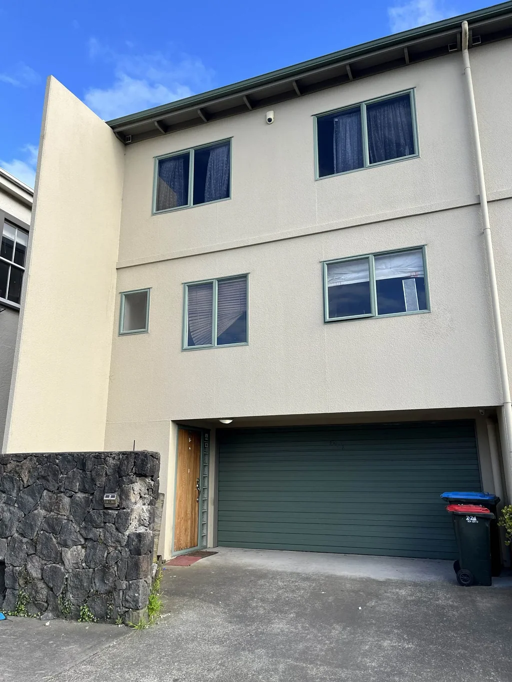 OUTSTANDING ONEHUNGA PROPERTY
