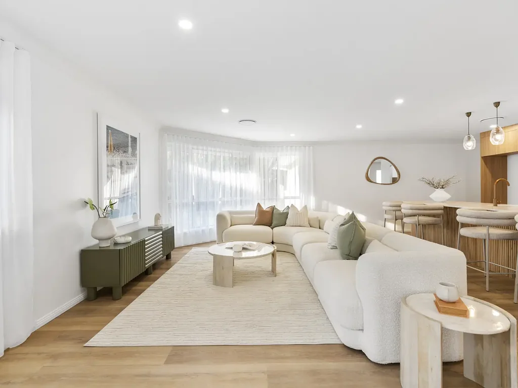 Arundel 4 Slaapkamer Priced for Immediate Sale! Stunning Fully Renovated Family Home with Dual Living Potential on 845m²!