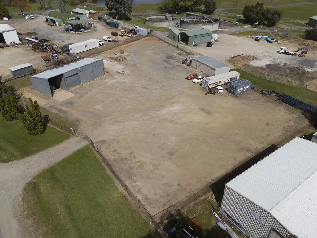 Mount Beauty Substantial Industrial Holding with Scope to Subdivide