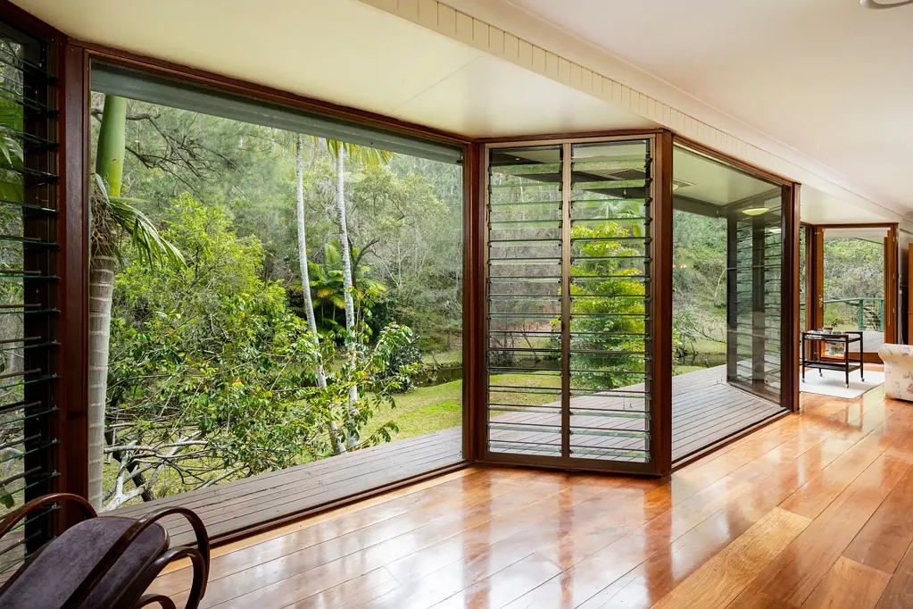 Fernvale "Cedarbrook" A Private Creekside Homestead