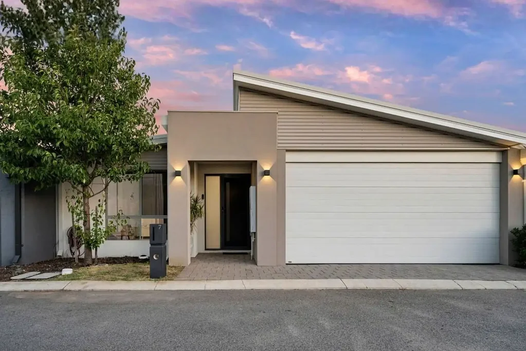 7 Brass Close, Canning Vale, WA 6155