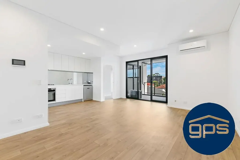 Modern 1-Bedroom Apartment in Prime Greenacre Location