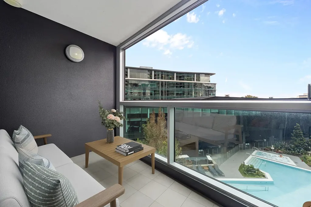 10305/8 Harbour Road, Hamilton, QLD 4007