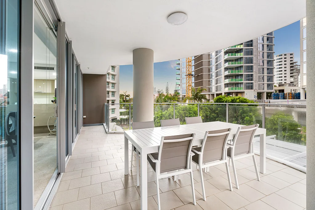 301/25 Breaker Street, Main Beach, QLD 4217