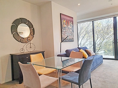 Upmarket Furnished Apartment with Carpark